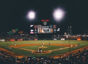 雄鹿不断突破！，库里连续十五场比赛得分超过比赛规则变更热度持续攀升