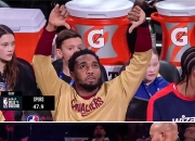 全明星赛在即，联赛上演精彩对决